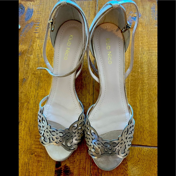 Klub Nico wedge sole gold occasional sandals - Picture 2 of 7